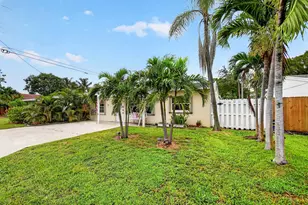 512 SE 1st St, Boynton Beach, FL 33435 - Photo 3