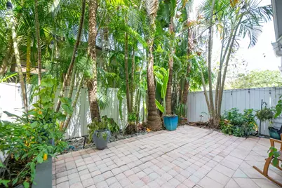 302 NE 11th Avenue, Fort Lauderdale, FL 33301 - Photo 43