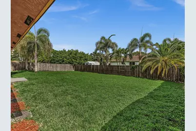 916 NW 3rd Terrace, Florida City, FL 33034 - Photo 41