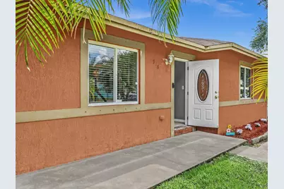 916 NW 3rd Terrace, Florida City, FL 33034 - Photo 7