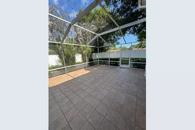 1536 N Lawnwood Circle #3, Fort Pierce, FL 34950 - Photo 5