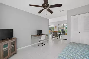 10223 N Circle Lake Dr, Boynton Beach, FL 33437 - Photo 21