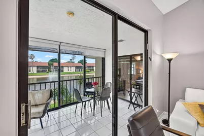10223 N Circle Lake Drive #201, Boynton Beach, FL 33437 - Photo 5