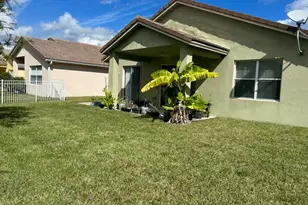 9981 SW Glenbrook Dr, Port Saint Lucie, FL 34987 - Photo 7