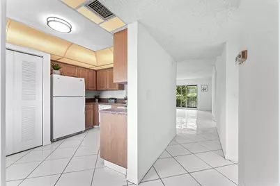 7301 Amberly Lane #402, Delray Beach, FL 33446 - Photo 11