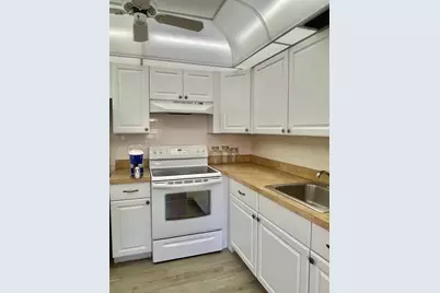 654 Saxony N, Delray Beach, FL 33446 - Photo 3