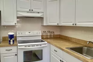 654 Saxony N, Delray Beach, FL 33446 - Photo 3