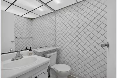 654 Saxony N, Delray Beach, FL 33446 - Photo 9