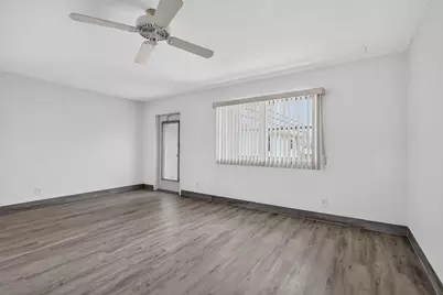 654 Saxony N, Delray Beach, FL 33446 - Photo 3