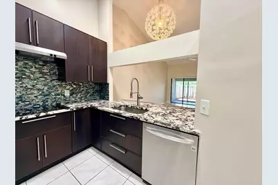 11137 NW 38th Place, Sunrise, FL 33351 - Photo 3