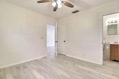 337 Mid Pines Road, Palm Springs, FL 33461 - Photo 13