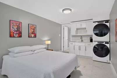 2627 NE 10th Avenue, Wilton Manors, FL 33334 - Photo 27