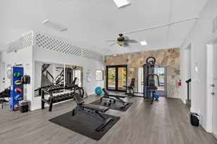 414 Springdale Cir, Palm Springs, FL 33461 - Photo 41