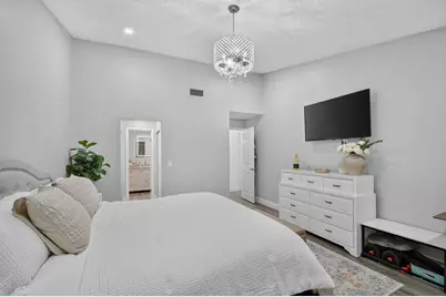 414 Springdale Circle, Palm Springs, FL 33461 - Photo 17