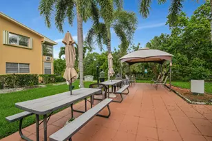 70 Camden C, West Palm Beach, FL 33417 - Photo 15