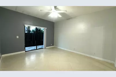 303 Waterview Drive, Palm Springs, FL 33461 - Photo 17