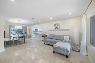 721 N Lakeside Dr, Lake Worth Beach, FL 33460 - Photo 15