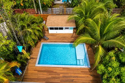 721 N Lakeside Drive, Lake Worth Beach, FL 33460 - Photo 9