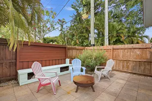 721 N Lakeside Dr, Lake Worth Beach, FL 33460 - Photo 7