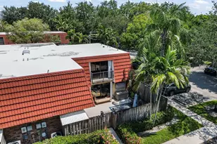 725 NW 99th Cir, Plantation, FL 33324 - Photo 31