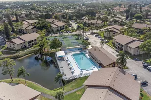 313 Pine Ridge Cir, Greenacres, FL 33463 - Photo 21