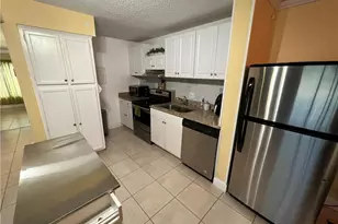 1009 Green Pine Blvd, West Palm Beach, FL 33409 - Photo 9