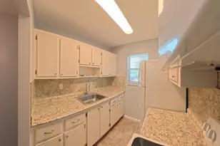 2301 SE 4th St, Boynton Beach, FL 33435 - Photo 13