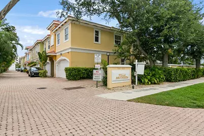 3020 NE 5th Terrace, Wilton Manors, FL 33334 - Photo 1