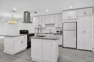 20846 Vinesta Cir, Boca Raton, FL 33433 - Photo 3