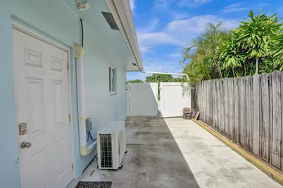 604 NE 25th Avenue, Pompano Beach, FL 33062 - Photo 33