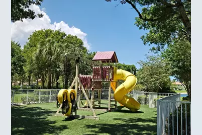 921 Imperial Lake Road, West Palm Beach, FL 33413 - Photo 5