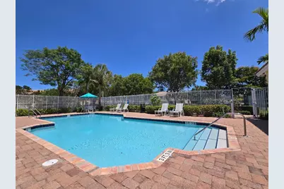 921 Imperial Lake Road, West Palm Beach, FL 33413 - Photo 3