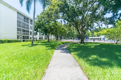 3002 Portofino Isle #D1, Coconut Creek, FL 33066 - Photo 23