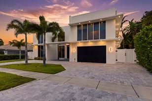 284 NE 7th St, Boca Raton, FL 33432 - Photo 3