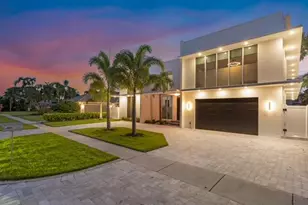 284 NE 7th St, Boca Raton, FL 33432 - Photo 5