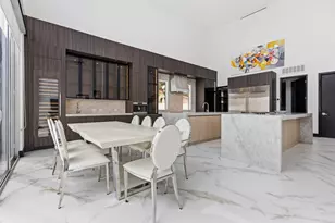 284 NE 7th St, Boca Raton, FL 33432 - Photo 43