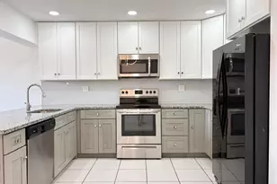 1605 NE 50th Ct, Fort Lauderdale, FL 33334 - Photo 7