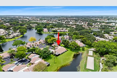 3018 Lake Shore Drive, Deerfield Beach, FL 33442 - Photo 3