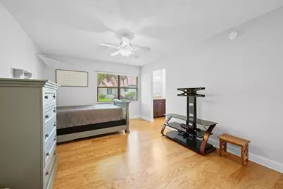 3018 Lake Shore Drive, Deerfield Beach, FL 33442 - Photo 27