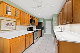 3018 Lakeshore Dr, Deerfield Beach, FL 33442 - Photo 15