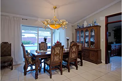 18324 SW 149th Place, Miami, FL 33187 - Photo 13