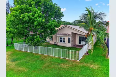 8049 Via Bolzano, Lake Worth, FL 33467 - Photo 39