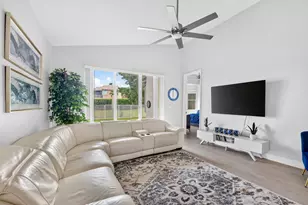 8049 Via Bolzano, Lake Worth, FL 33467 - Photo 15
