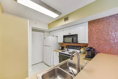 1590 S 42nd Circle #106, Vero Beach, FL 32967 - Photo 23