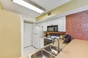 1590 S 42ND Cir, Vero Beach, FL 32967 - Photo 23
