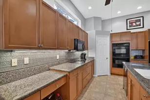 1848 Via Castello, Wellington, FL 33411 - Photo 25