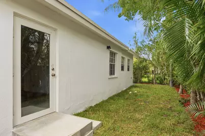 4793 Badger Avenue, West Palm Beach, FL 33417 - Photo 37