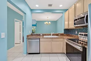 6374 Park Lake Cir, Boynton Beach, FL 33437 - Photo 17