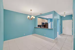 6374 Park Lake Cir, Boynton Beach, FL 33437 - Photo 11
