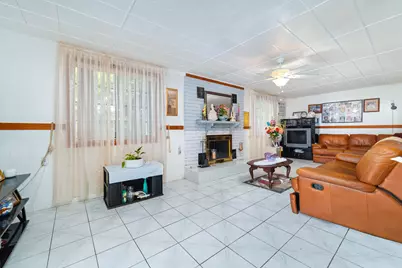 4460 NW 3rd Place, Plantation, FL 33317 - Photo 11